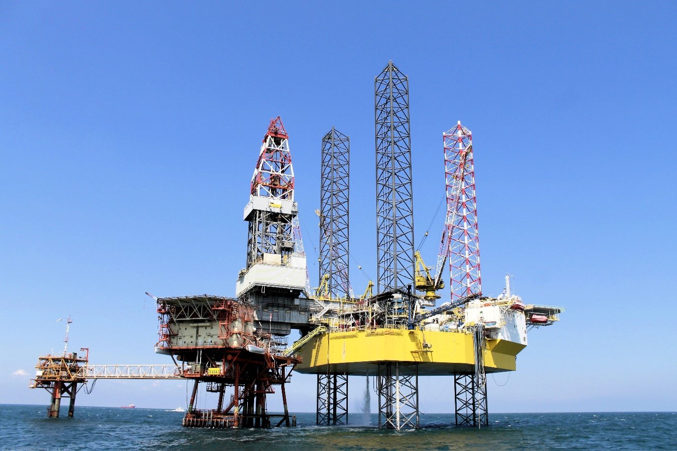 OCSLA Affects Oil Rig Workers